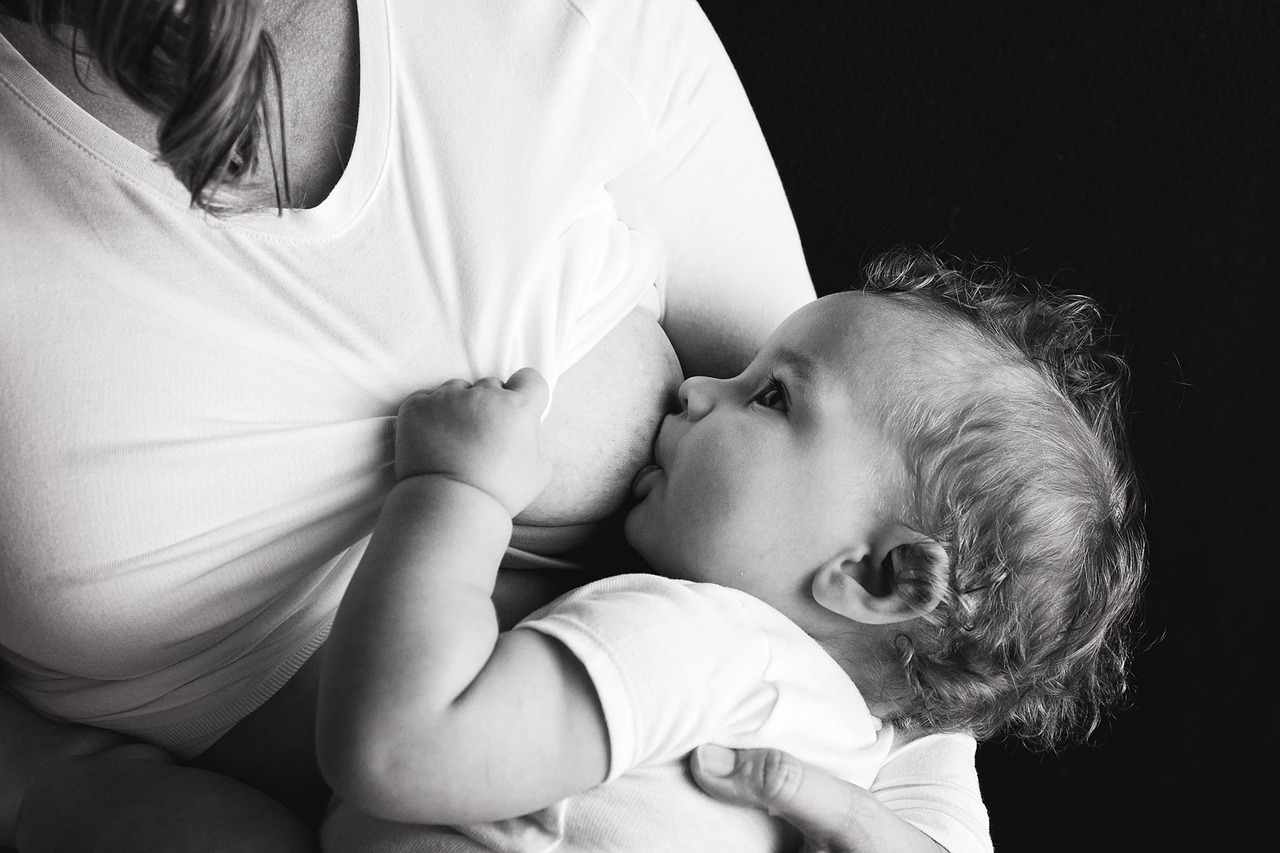 phenylketonuria begins to develop during breastfeeding