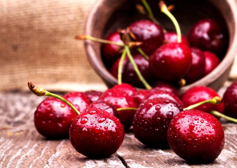 Recipe for a healthy cherry bublanina? Traditional and fit from coconut flour