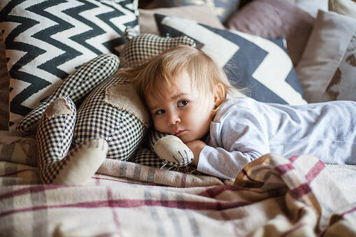 Insomnia in children: babies, children even in puberty. Solve it with drugs, teas?