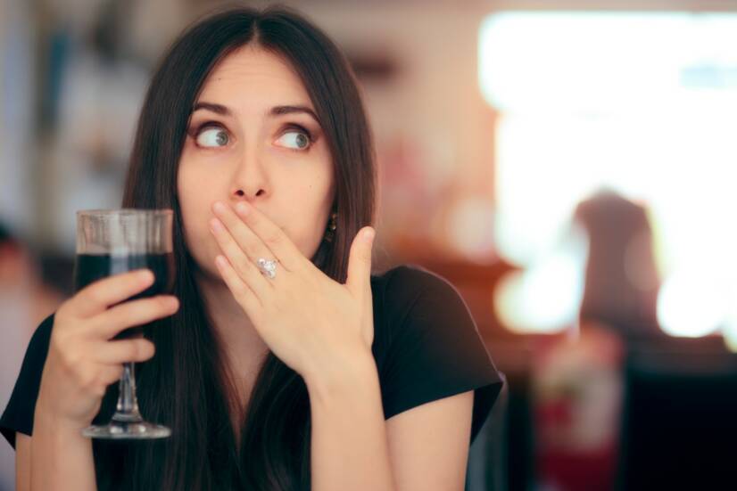 Hiccups: do you often suffer from hiccups? What causes them and how to stop them?