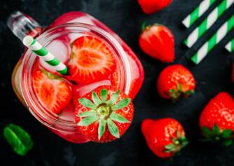 Cooked or uncooked? Simple homemade strawberry syrup recipe