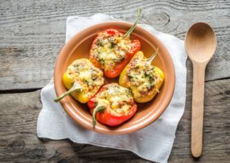 Healthy recipe from fresh paprika: How to make stuffed roasted peppers?