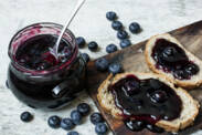 Recipe for healthy blueberry jam. Can it be made without chemicals?